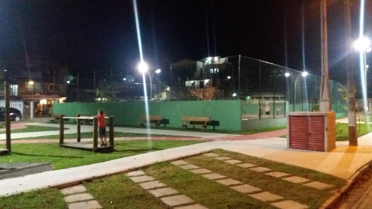 Apto 22E ar condicionado e ventilador, 2 quartos, churrasqueira, elevador e piscina Ubatuba Exterior foto