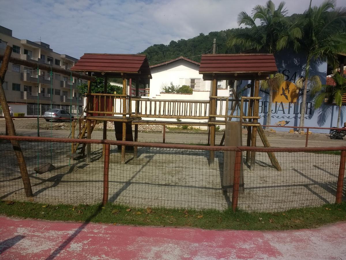 Apto 22E ar condicionado e ventilador, 2 quartos, churrasqueira, elevador e piscina Ubatuba Exterior foto