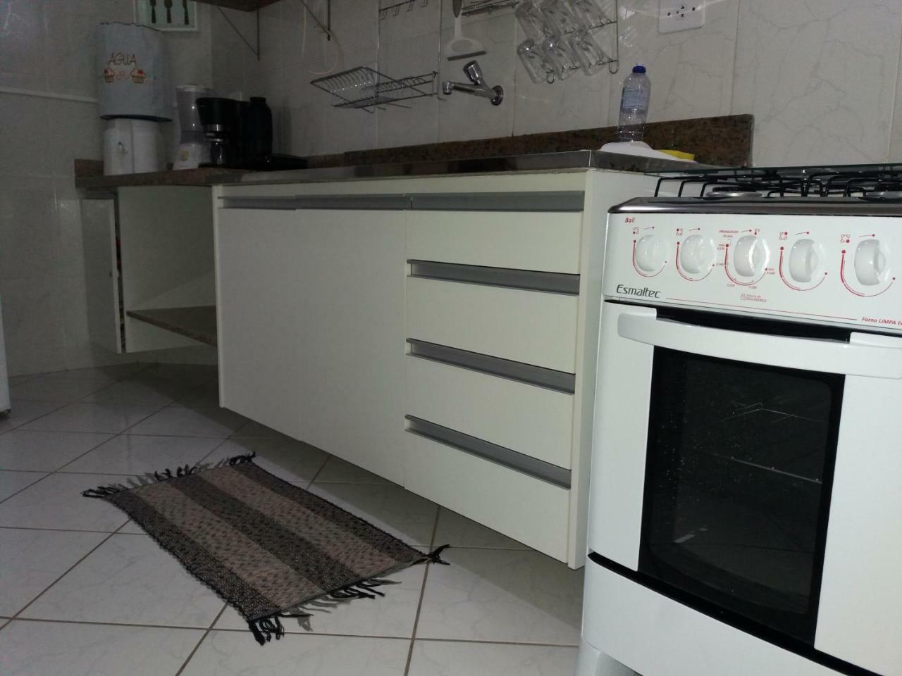 Apto 22E ar condicionado e ventilador, 2 quartos, churrasqueira, elevador e piscina Ubatuba Exterior foto